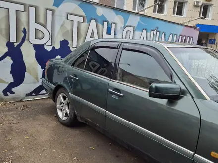 Mercedes-Benz C 180 1993 года за 1 150 000 тг. в Кокшетау – фото 5