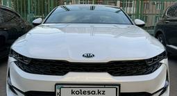 Kia K5 2021 года за 13 900 000 тг. в Астана