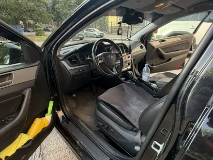 Hyundai Sonata 2019 года за 8 400 000 тг. в Петропавловск – фото 10