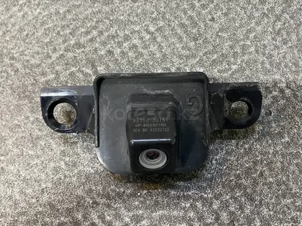 Задняя камера бу оригинал за 25 000 тг. в Алматы