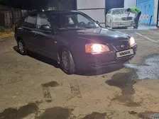 Hyundai Elantra, 2005