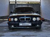 BMW 525 1991 года за 1 700 000 тг. в Шымкент – фото 2