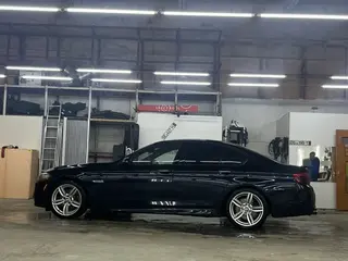 BMW 5 Series, 2015