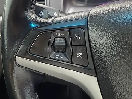 Chevrolet Captiva 2018 года за 6 750 000 тг. в Алматы – фото 21