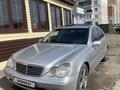 Mercedes-Benz C 200 2001 года за 2 850 000 тг. в Астана – фото 3