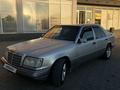 Mercedes-Benz E 220 1993 годаүшін1 950 000 тг. в Аральск – фото 3