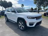 Jeep Grand Cherokee 2022 годаүшін18 340 000 тг. в Другой город в США – фото 2