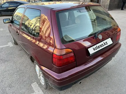 Volkswagen Golf 1996 года за 1 600 000 тг. в Астана – фото 18