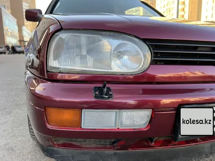 Volkswagen Golf 1996 года за 1 600 000 тг. в Астана – фото 23