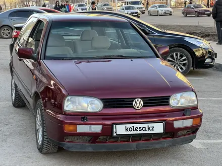 Volkswagen Golf 1996 года за 1 600 000 тг. в Астана – фото 6