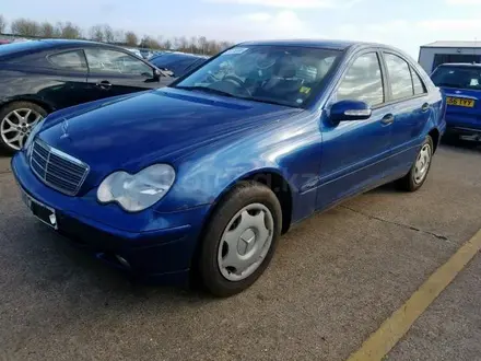 Mercedes-Benz C 220 2002 года за 350 000 тг. в Темиртау