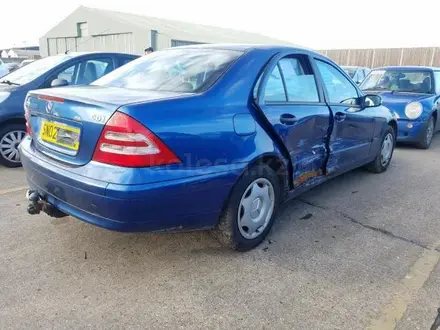 Mercedes-Benz C 220 2002 года за 350 000 тг. в Темиртау – фото 6