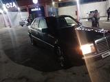 Mercedes-Benz E 200 1990 годаfor899 999 тг. в Семей