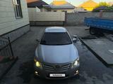 Toyota Camry 2011 года за 6 000 000 тг. в Туркестан – фото 2