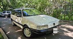 Volkswagen Passat 1992 годаүшін1 200 000 тг. в Алматы