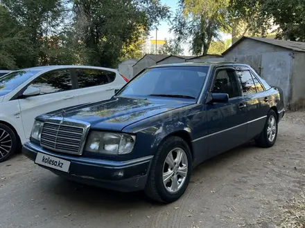 Mercedes-Benz E 200 1992 года за 1 650 000 тг. в Уральск – фото 9