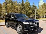 С ВОДИТЕЛЕМ! Аренда авто Прокат Крузак Крузер Toyota Land Cruiser 300 в Астана – фото 2