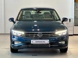 Volkswagen Passat Business 2.0 TSI 2022 года за 15 290 000 тг. в Шымкент – фото 2