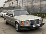 Mercedes-Benz E 200 1991 года за 2 100 000 тг. в Алматы – фото 3