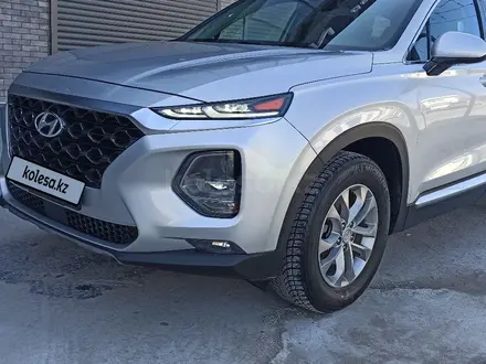 Hyundai Santa Fe 2019 года за 12 800 000 тг. в Шымкент – фото 3