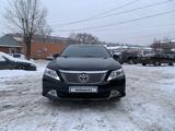 Toyota Camry 2014 годаүшін9 300 000 тг. в Петропавловск – фото 2