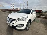Hyundai Santa Fe 2014 года за 10 000 000 тг. в Астана