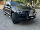 Volkswagen Touareg 2006 года за 5 800 000 тг. в Шымкент – фото 4