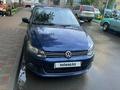 Volkswagen Polo 2012 года за 3 000 000 тг. в Актобе – фото 2