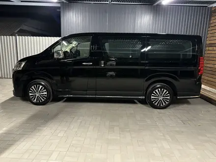 Toyota Granvia 2023 года за 43 499 999 тг. в Алматы – фото 20