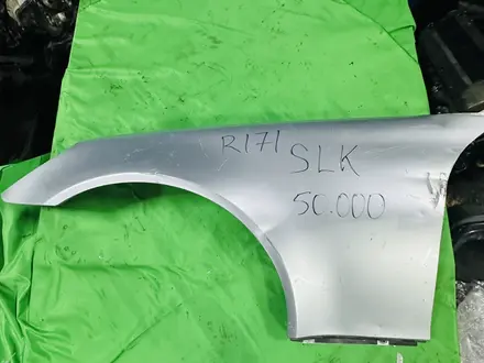 SLK300 r171 крыло правая и левая за 50 000 тг. в Алматы – фото 4
