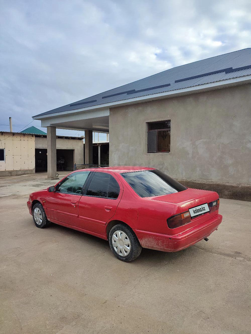 Nissan Primera 1992 г.