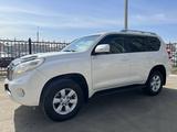 Toyota Land Cruiser Prado 2016 года за 17 700 000 тг. в Актобе – фото 2