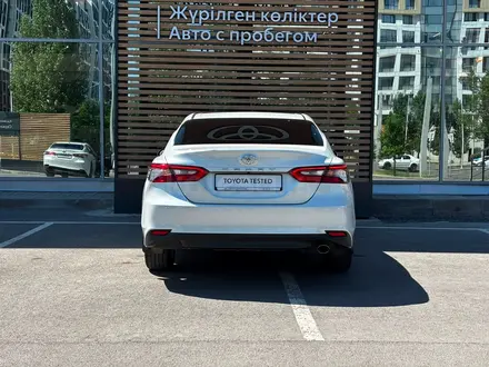 Toyota Camry 2023 года за 14 150 000 тг. в Астана – фото 4