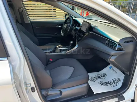 Toyota Camry 2023 года за 14 150 000 тг. в Астана – фото 6
