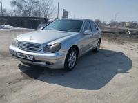 Mercedes-Benz C 240 2001 года за 2 200 000 тг. в Алматы