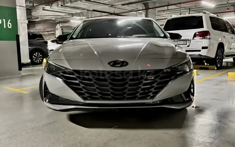 Hyundai Elantra 2021 года за 8 500 000 тг. в Караганда