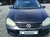 Volkswagen Golf 2004 года за 2 300 000 тг. в Темиртау – фото 4