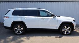 Jeep Grand Cherokee 2021 года за 23 200 000 тг. в Алматы – фото 4