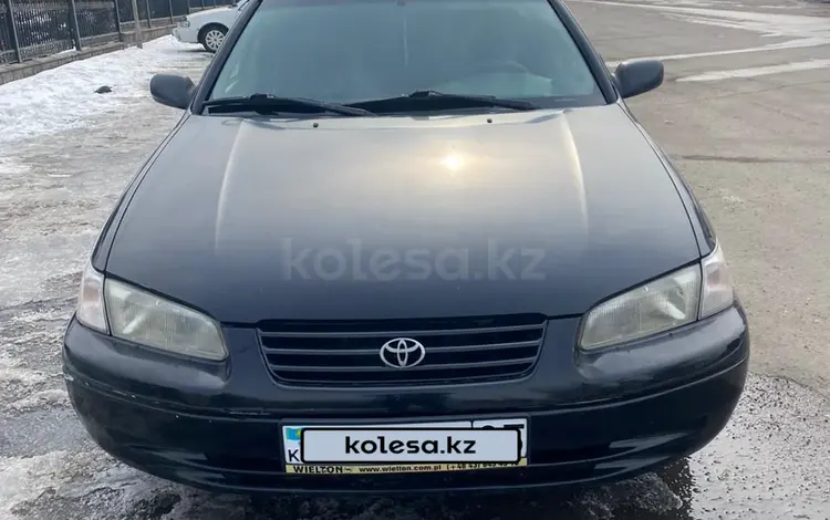 Toyota Camry 1998 года за 3 100 000 тг. в Алматы