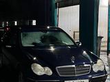 Mercedes-Benz C 200 2000 года за 1 400 000 тг. в Атырау – фото 3