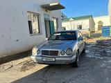 Mercedes-Benz E 230 1995 года за 2 500 000 тг. в Айтеке би – фото 2