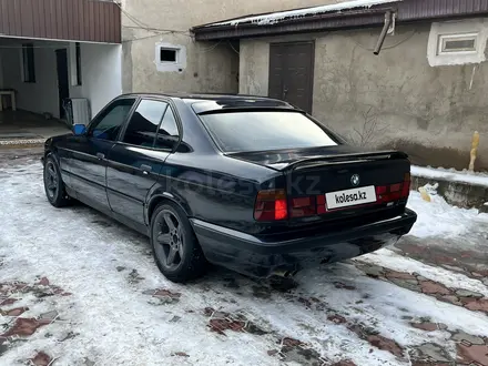 BMW 525 1992 года за 2 150 000 тг. в Алматы – фото 3