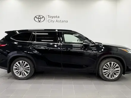 Toyota Highlander 2022 года за 32 000 000 тг. в Астана – фото 19