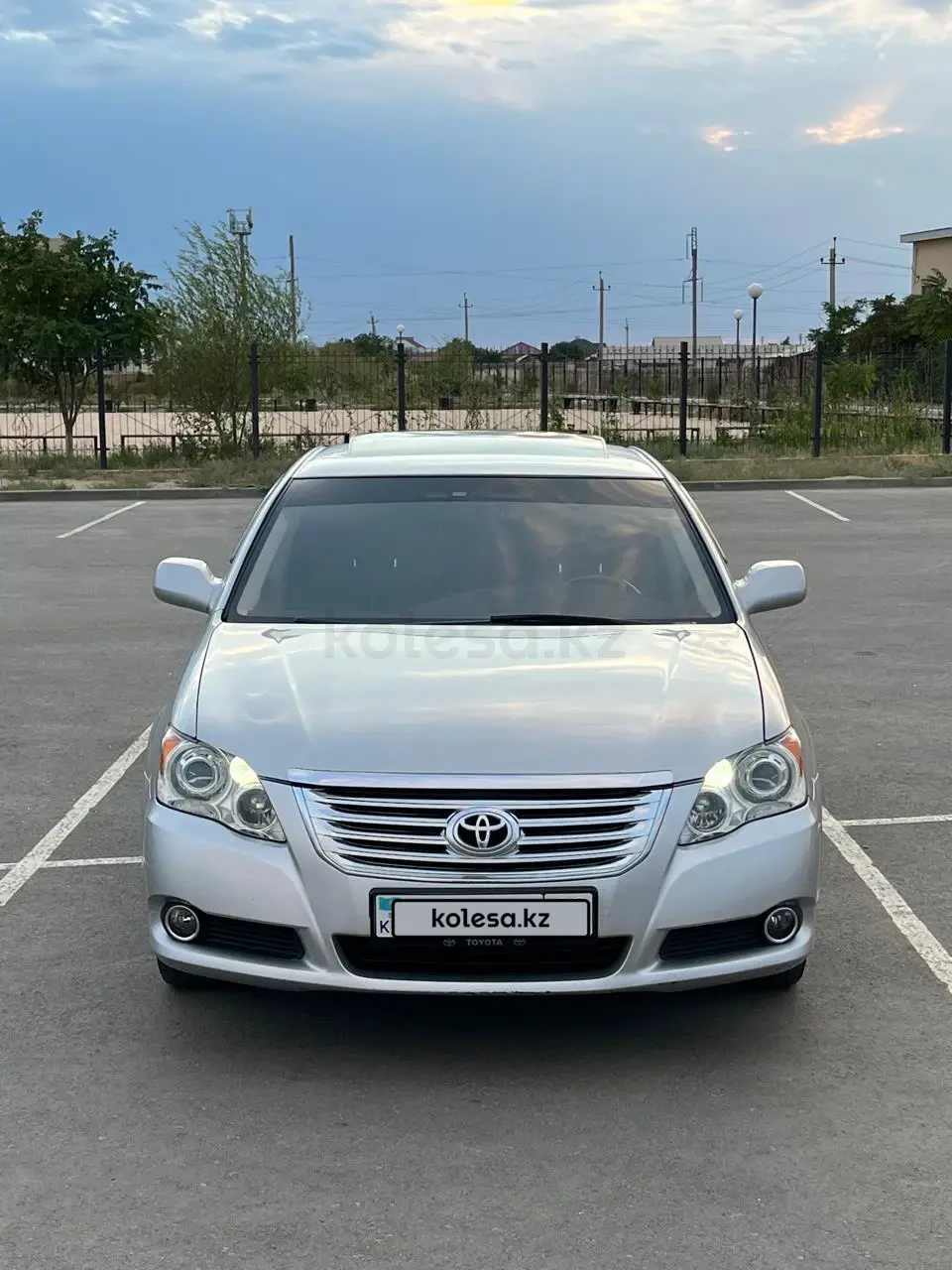 Toyota Avalon, 2009