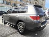 Toyota Highlander 2012 годаүшін8 200 000 тг. в Актау – фото 2