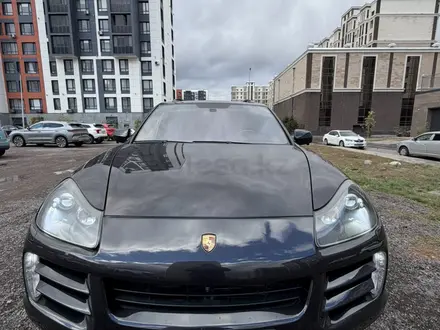 Porsche Cayenne 2007 года за 7 900 000 тг. в Астана – фото 2