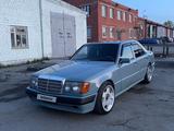 Mercedes-Benz E 200 1990 года за 3 500 000 тг. в Костанай