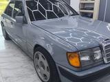 Mercedes-Benz E 200 1990 года за 3 500 000 тг. в Костанай – фото 4