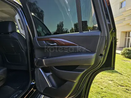 Cadillac Escalade 2019 года за 35 000 000 тг. в Алматы – фото 14