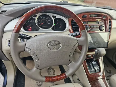 Toyota Highlander 2004 года за 8 300 000 тг. в Алматы – фото 16